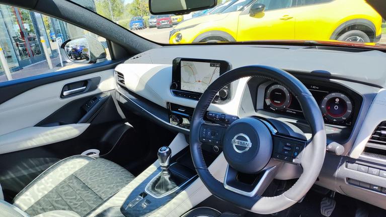 Used Nissan Qashqai WR22CWK 6