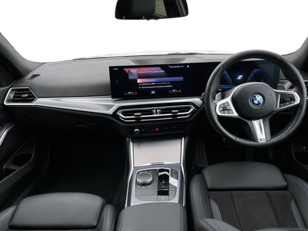 BMW 3 Series Photo at-435ed693afaf44af873d9b207295d424.jpg