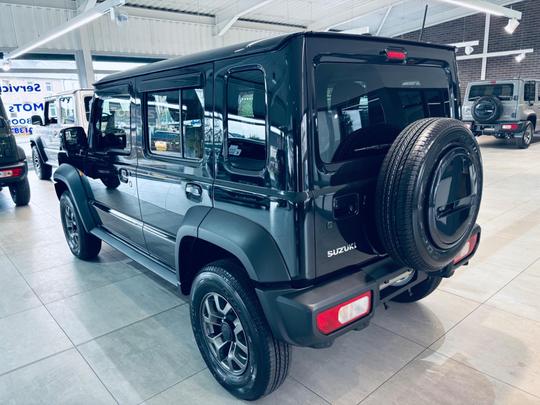 Suzuki Jimny Photo at-435fe71f8fe940a5bc2637ad188feaf6.jpg