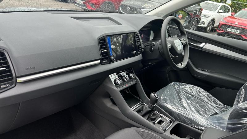 Skoda Karoq Photo at-4384310b529948eea37845514dd875a2.jpg