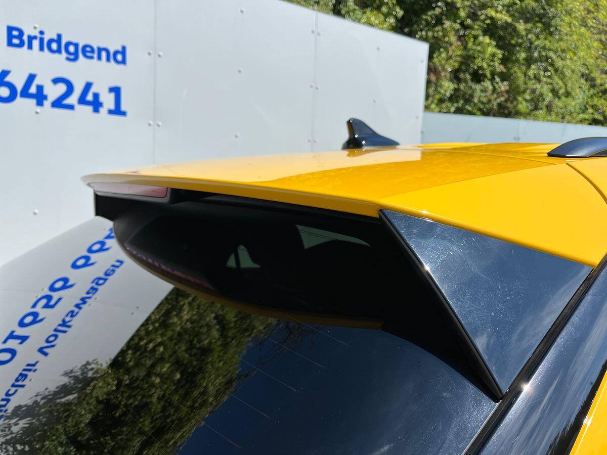 Volkswagen T-roc Photo at-43b82b6b04914426ac0cf54ce998e729.jpg