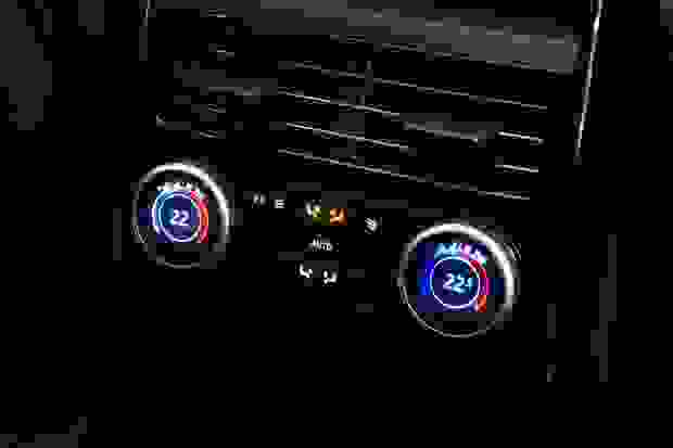 Land Rover RANGE ROVER SPORT Photo at-43d283253f144f01974750d87fb869d4.jpg