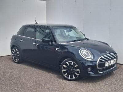 Used 2020 MINI Hatch 1.5 Cooper Exclusive Steptronic Euro 6 (s/s) 5dr Black at Islington Motor Group