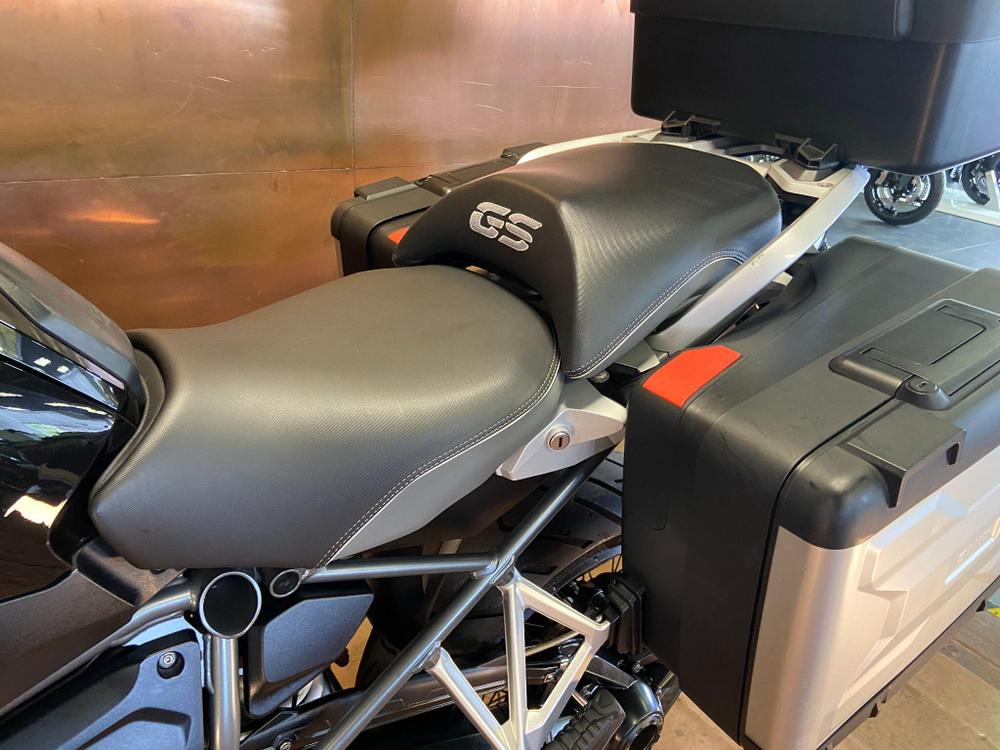 BMW R 1200 GS Photo at-43f9ab1d738349ee8740c355111f393b.jpg