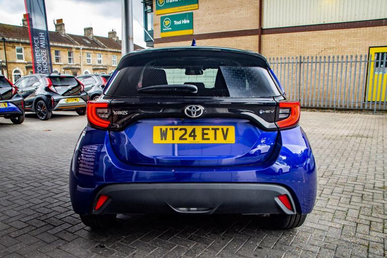 Used Toyota Yaris WT24ETV 6