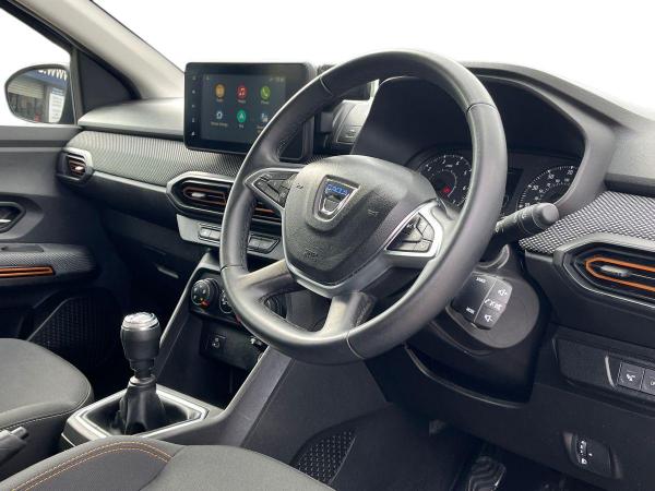 Dacia Sandero Stepway Photo at-44304eef79c44a42a3a10c7aded97bf2.jpg