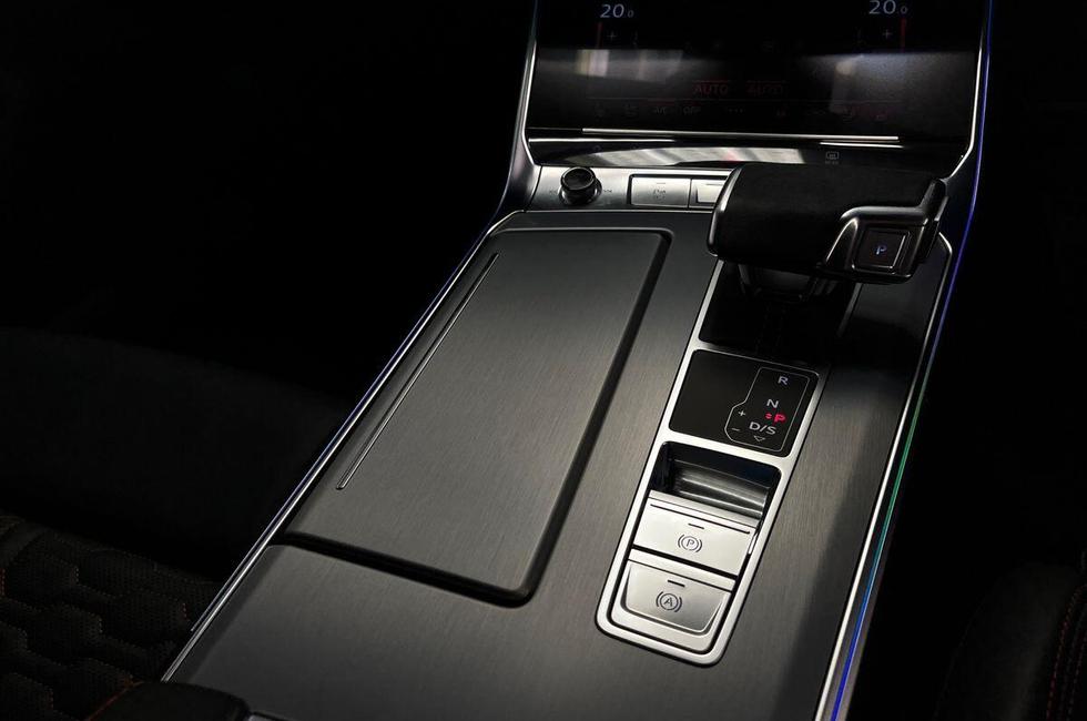 Audi RS6 Photo at-4453011dd4f2459092eb06b33c5bdd7e.jpg