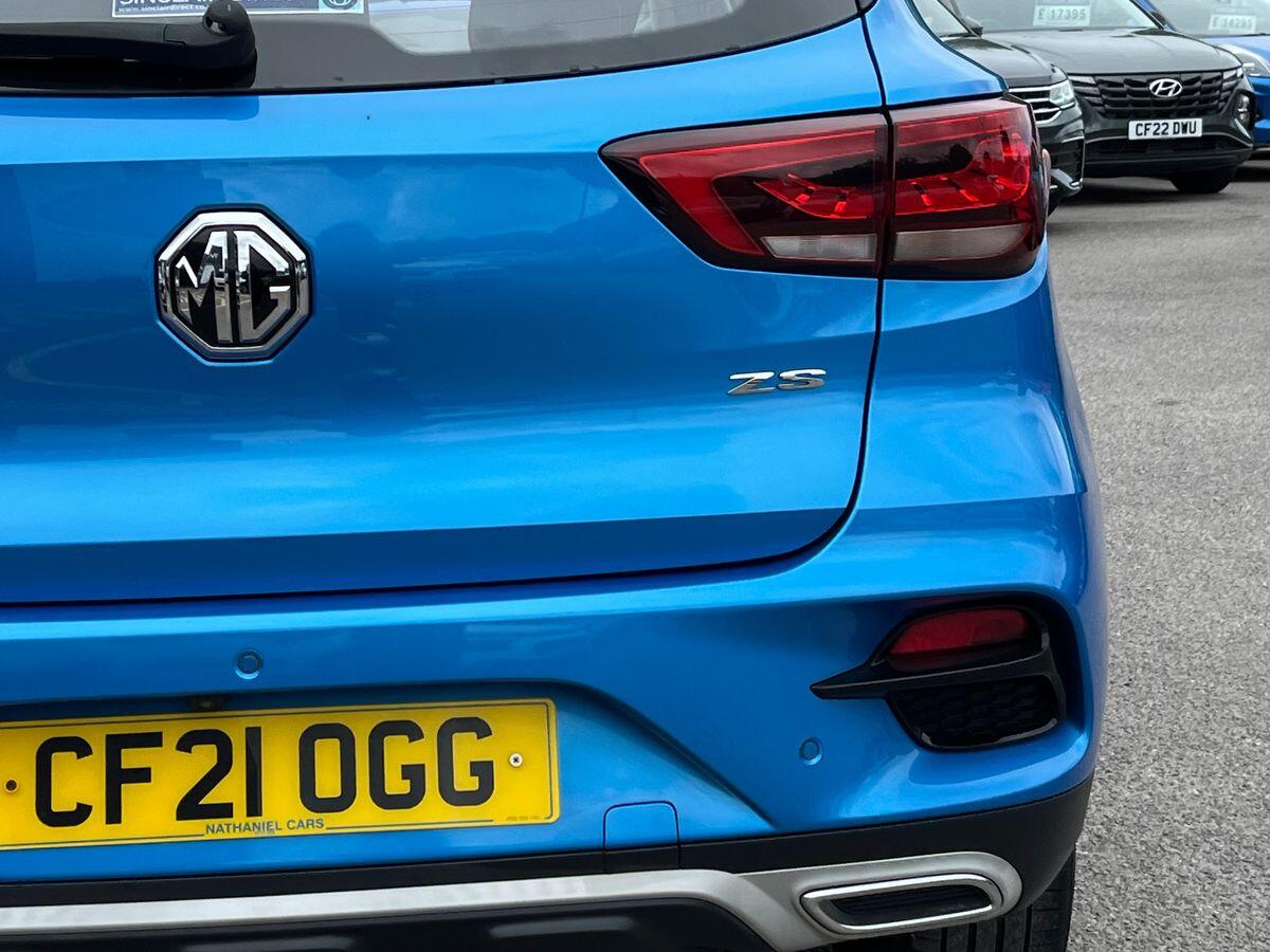 MG MG ZS Photo 18
