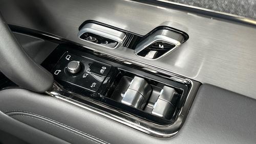 Land Rover Range Rover Sport Photo at-44554ae56b4345af9eced767be9ac193.jpg