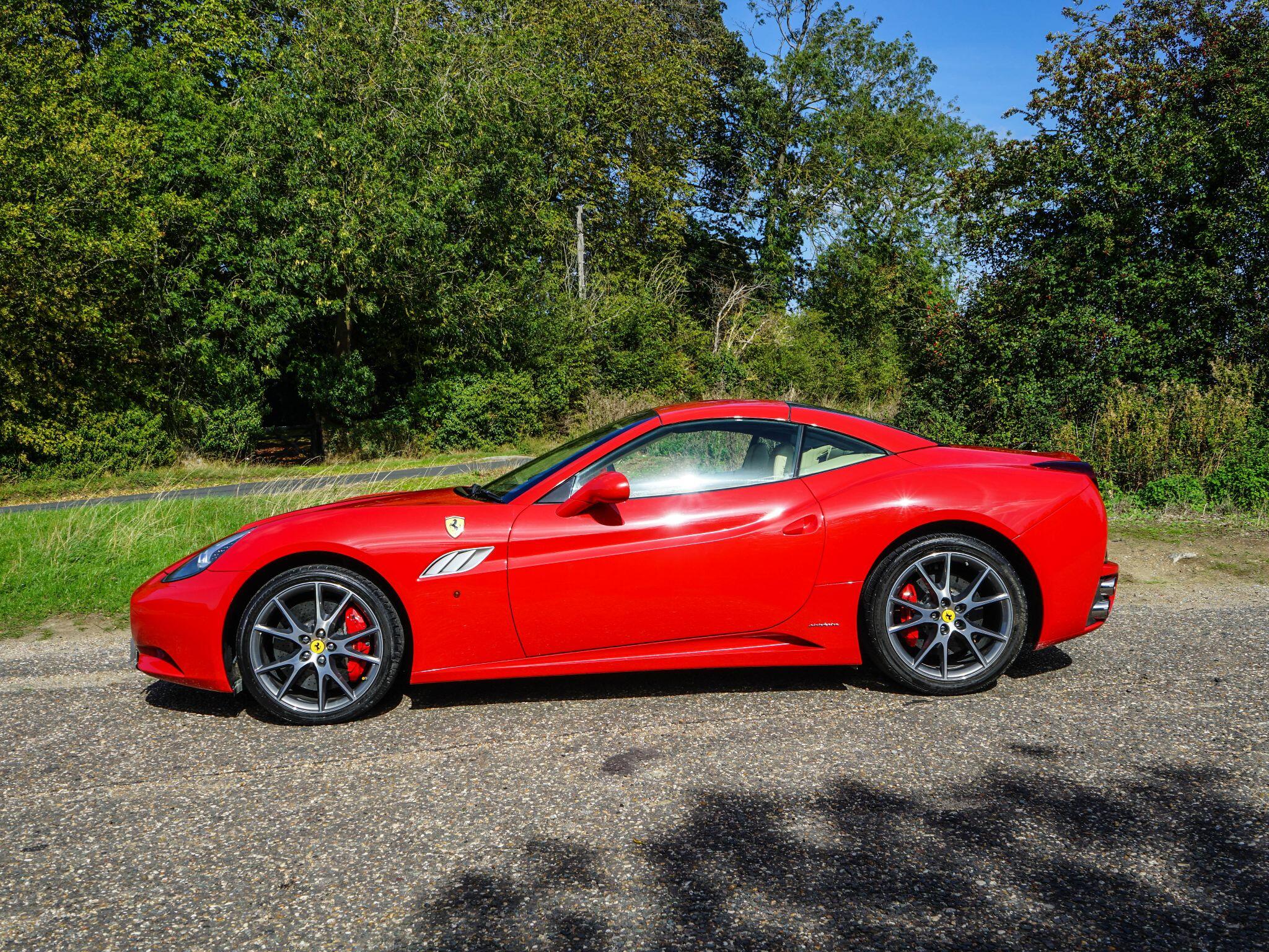 Ferrari California 4.3 F1 DCT Euro 5 2dr — photo 33