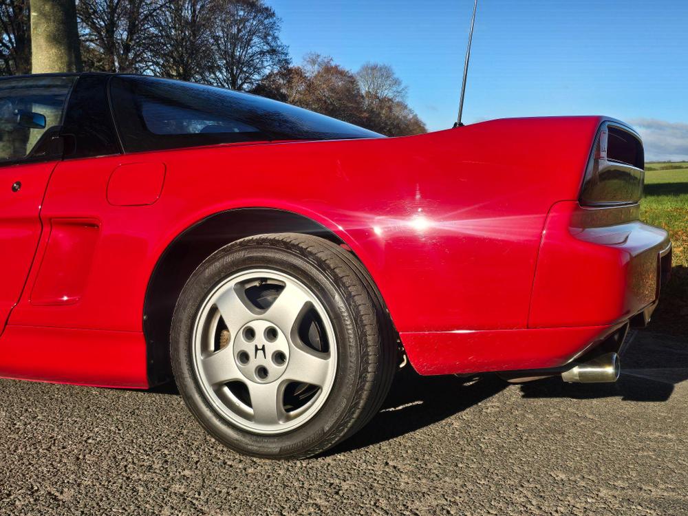 Honda NSX Photo at-44798119c5994acc9a389f9a7e859686.jpg