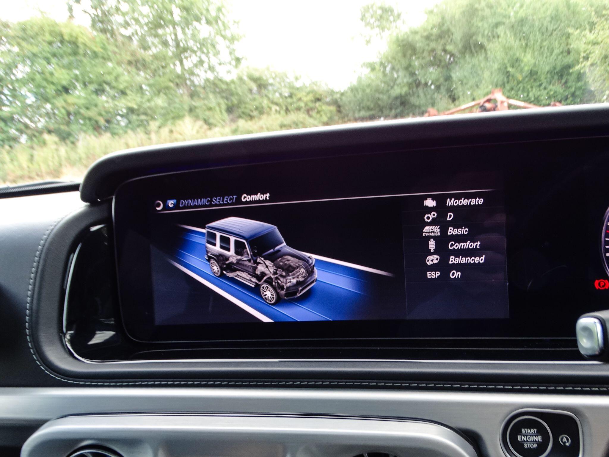 Mercedes-Benz G Class 4.0 G63 V8 BiTurbo AMG SpdS+9GT 4MATIC Euro 6 (s/s) 5dr — photo 31