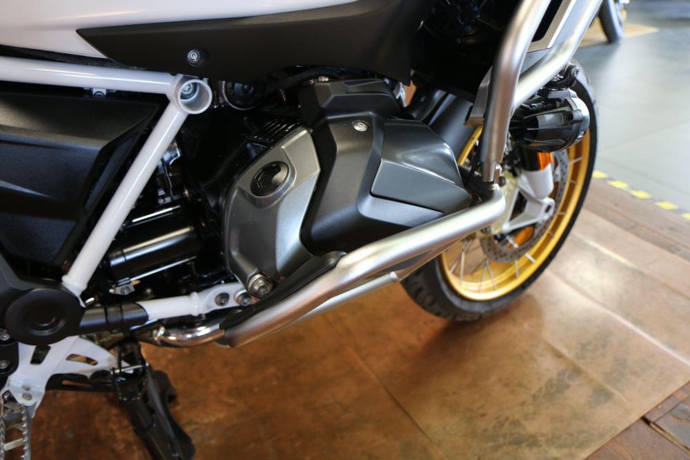 BMW R 1250 GS Adventure Photo at-44a3aece9d7e468890d44c5688bbe8c1.jpg