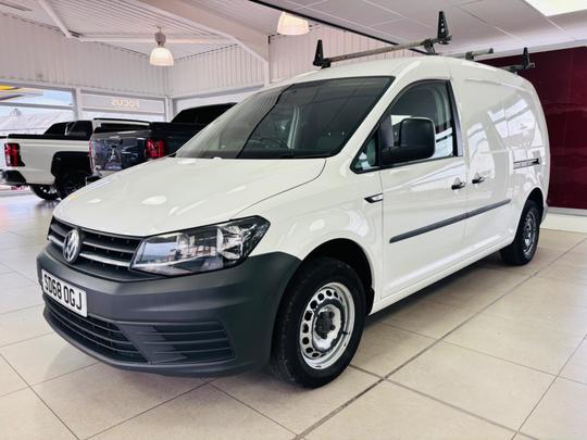 Volkswagen Caddy Maxi Photo at-44b53ce049a7466cbc69cb9b0716d751.jpg