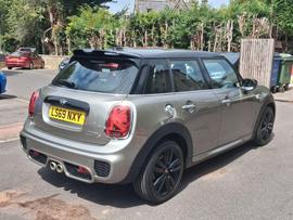 MINI Hatch Photo 5