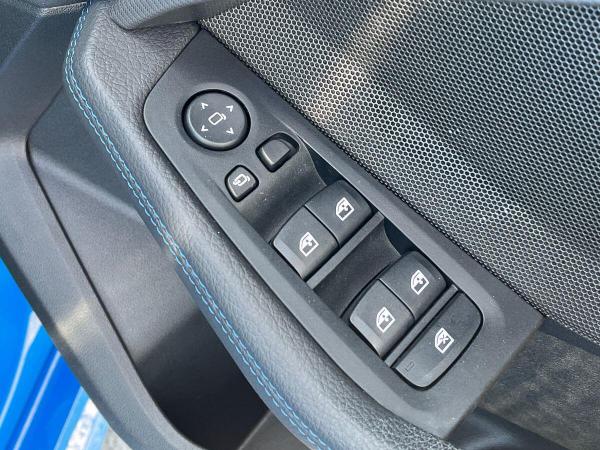 BMW 1 Series Photo at-44c06f8580644e2d8cdacf769f19ca84.jpg