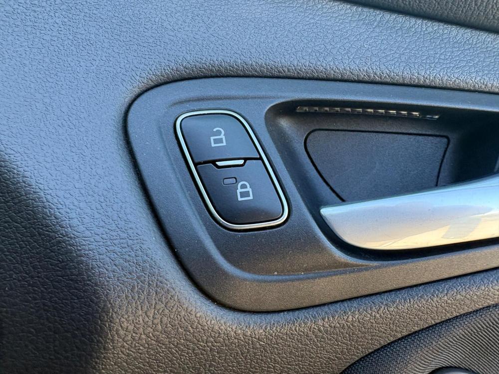 Ford Focus Photo at-4523d67c591c400f8f860fea8e58cad3.jpg