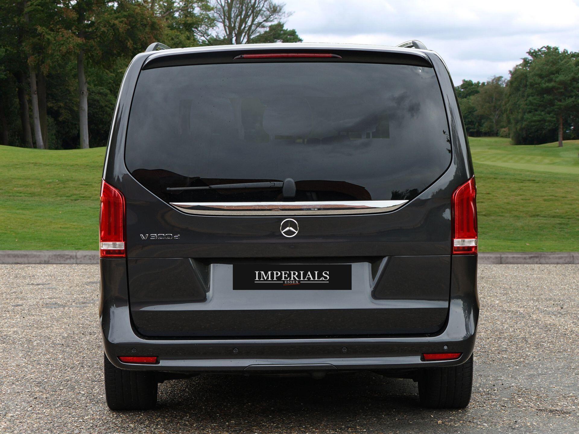 Mercedes-Benz V Class 2.0 V300d AMG Line G-Tronic+ Euro 6 (s/s) 5dr XLWB — photo 10