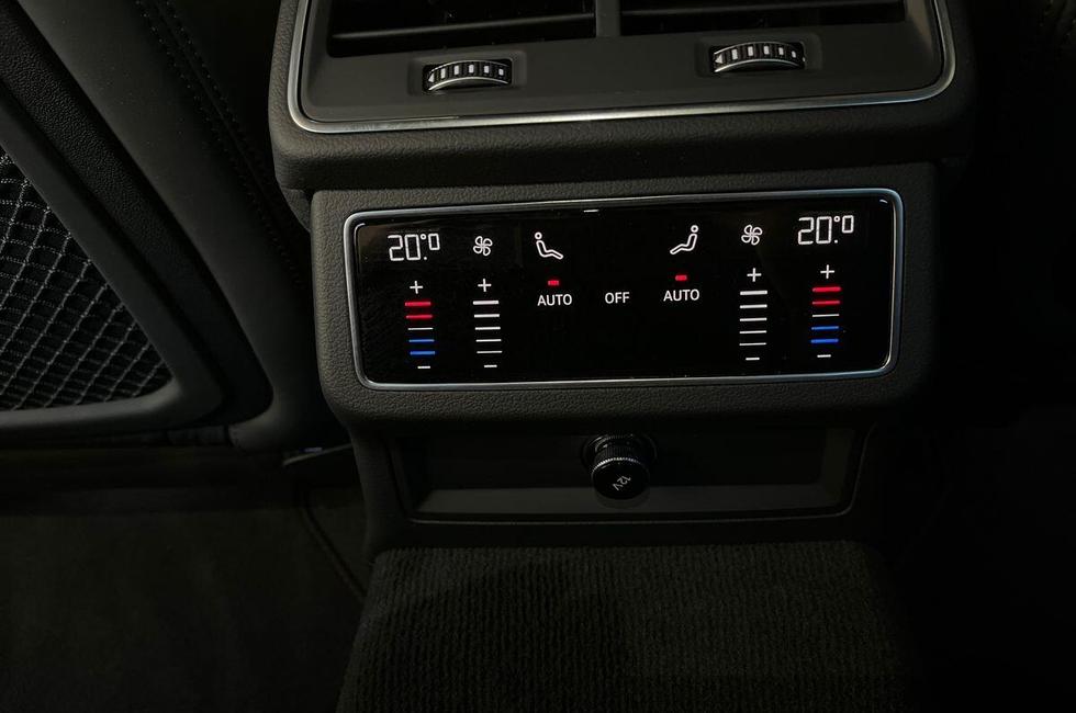 Audi RS6 Photo at-4572dd22e78f4b8a90f9f508c018ca93.jpg