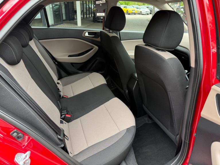 Used Hyundai i20 RO16YCB 12
