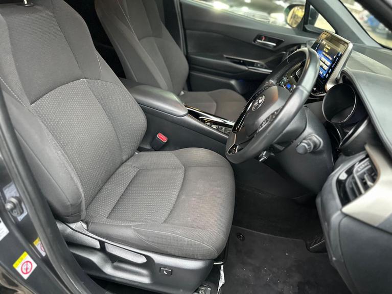 Used Toyota C-HR WU69HLO 10