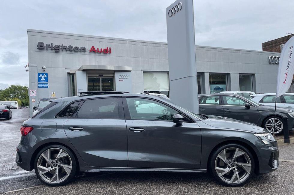 Audi S3 Sportback Photo at-45cd78e83b47485a9c35bf68b23a67fb.jpg