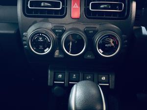 Suzuki Jimny Photo 44