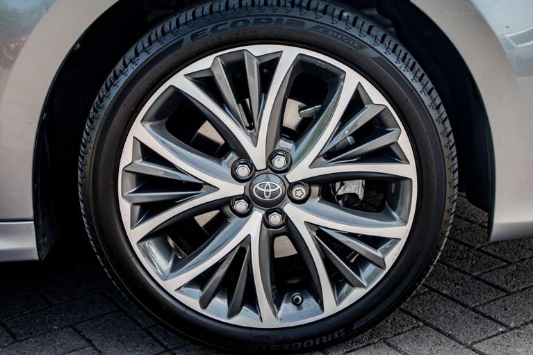 Used Toyota Yaris WU24OPR 16