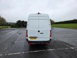 Mercedes-Benz Sprinter Photo 5