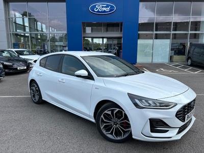 Used 2022 Ford Focus 1.0T EcoBoost ST-Line Vignale Euro 6 (s/s) 5dr at Islington Motor Group