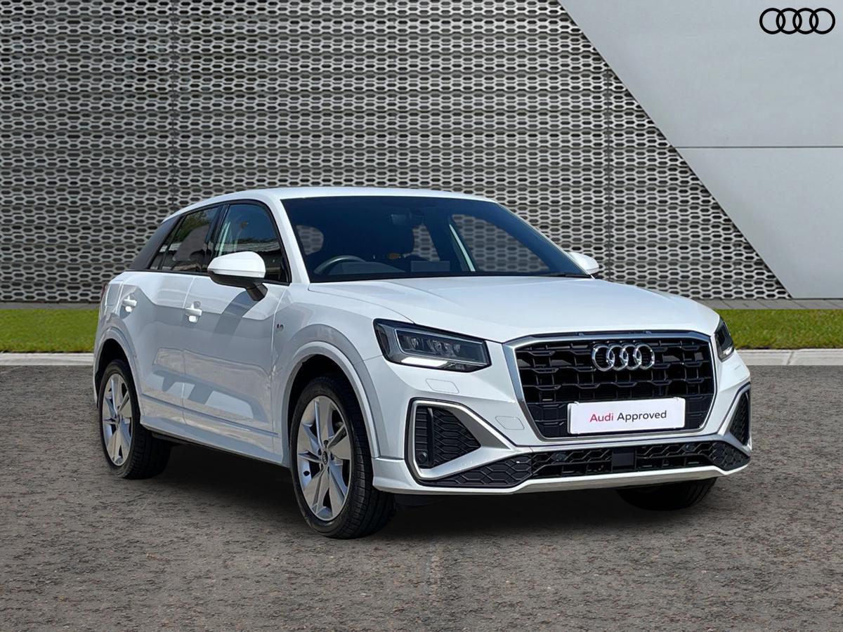 Audi Q2 listing photo