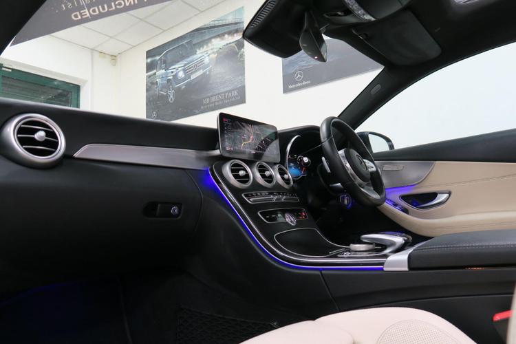 Used Mercedes-Benz C Class OY70ORT 11