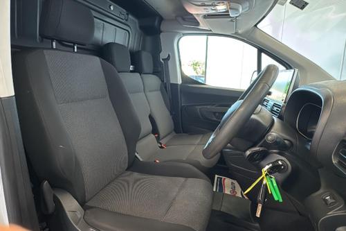 Citroen BERLINGO Photo at-4687a69d4bb145e2ab0914ec55c1f7c5.jpg