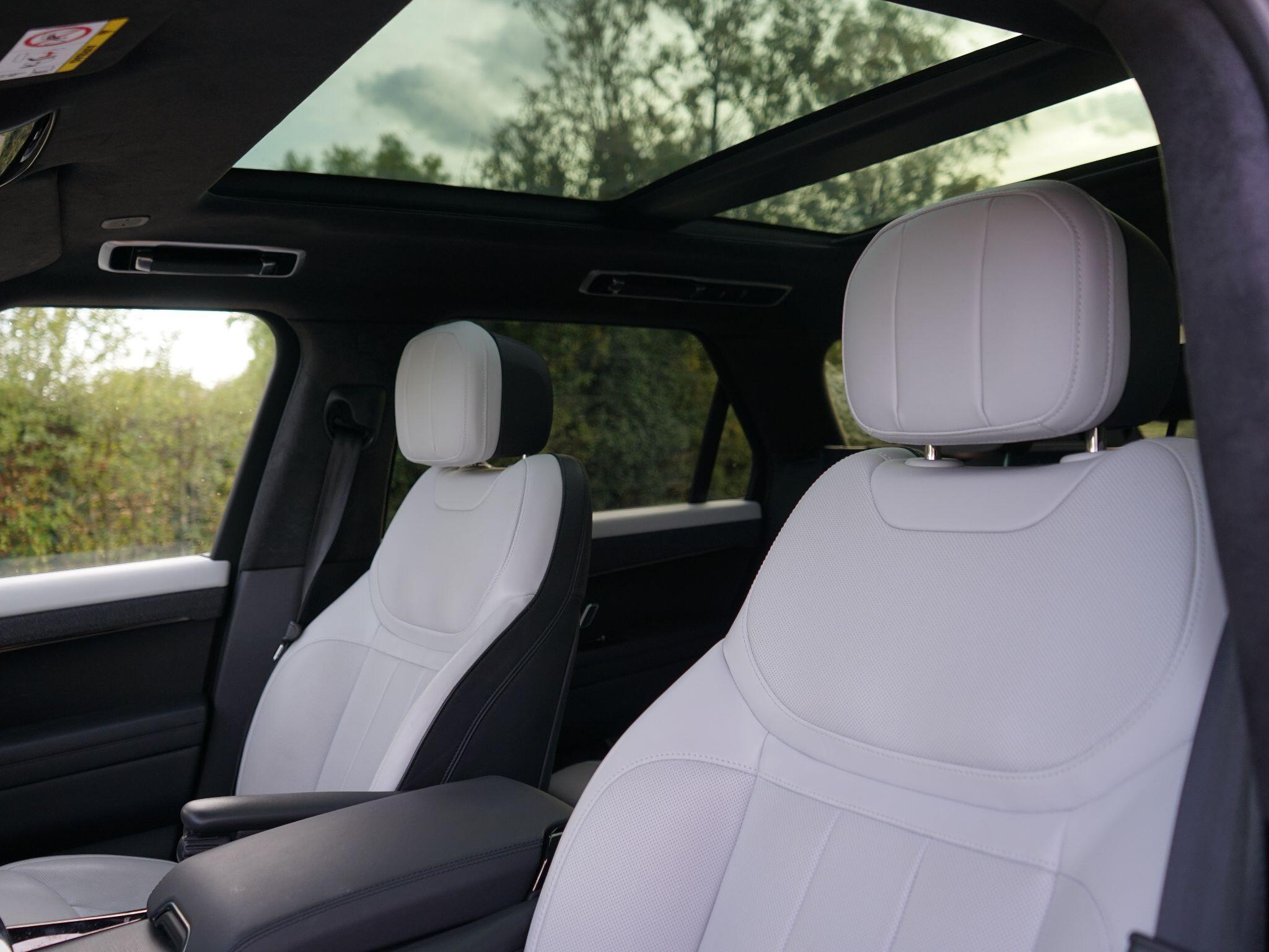 Land Rover Range Rover Sport 3.0 P440e 38.2kWh Autobiography Auto 4WD Euro 6 (s/s) 5dr — photo 12
