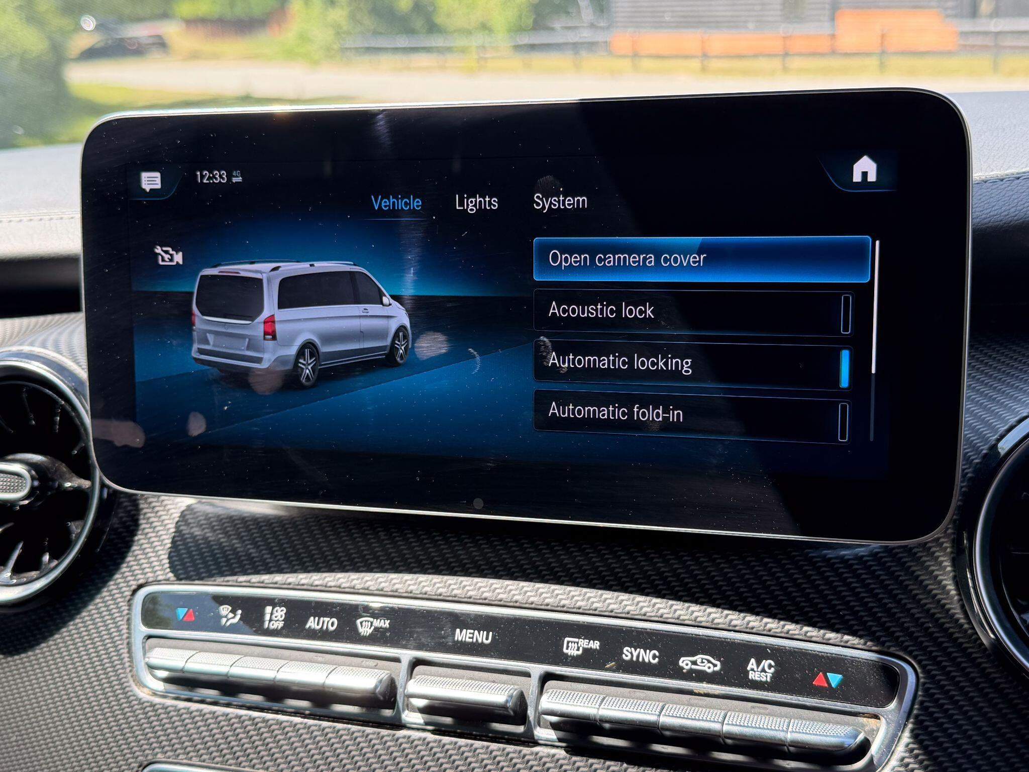 Mercedes-Benz V Class 2.0 V300d AMG Line G-Tronic+ Euro 6 (s/s) 5dr XLWB — photo 24