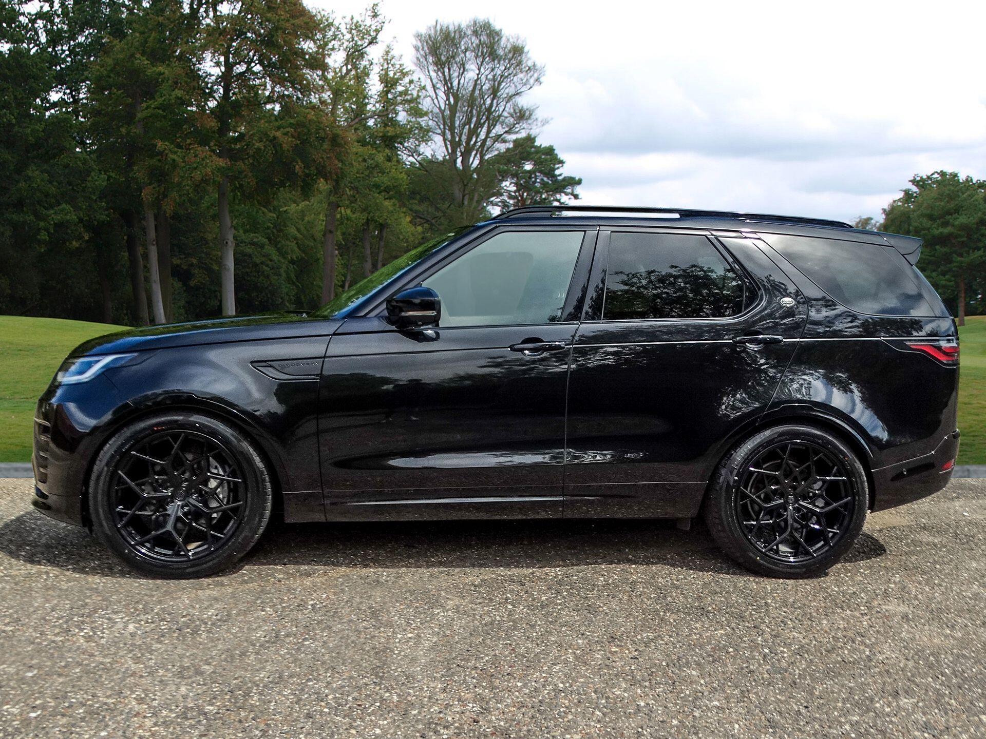 Land Rover Discovery 3.0 D300 MHEV R-Dynamic SE Auto 4WD Euro 6 (s/s) 5dr — photo 2