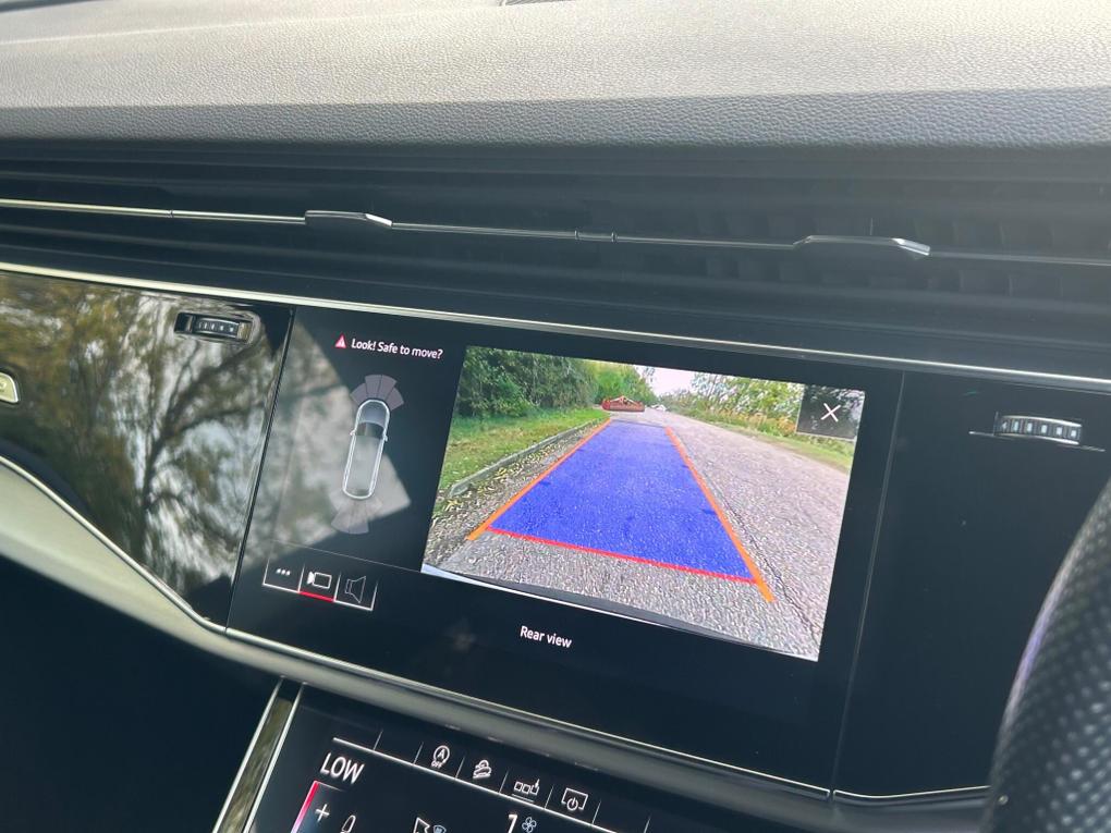 Used Audi Q8 KN70CZX 10