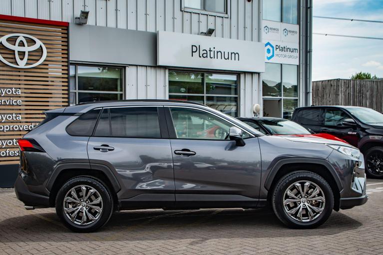 Used Toyota RAV4 LF72UHD 3