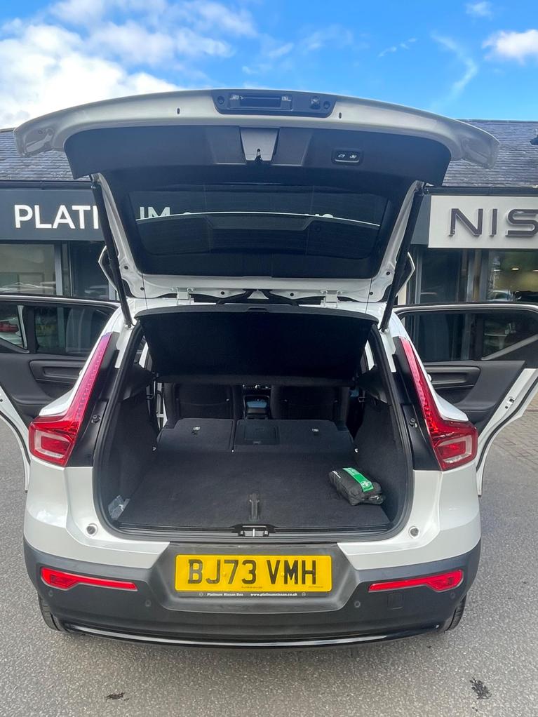 Used Volvo XC40 BJ73VMH 23