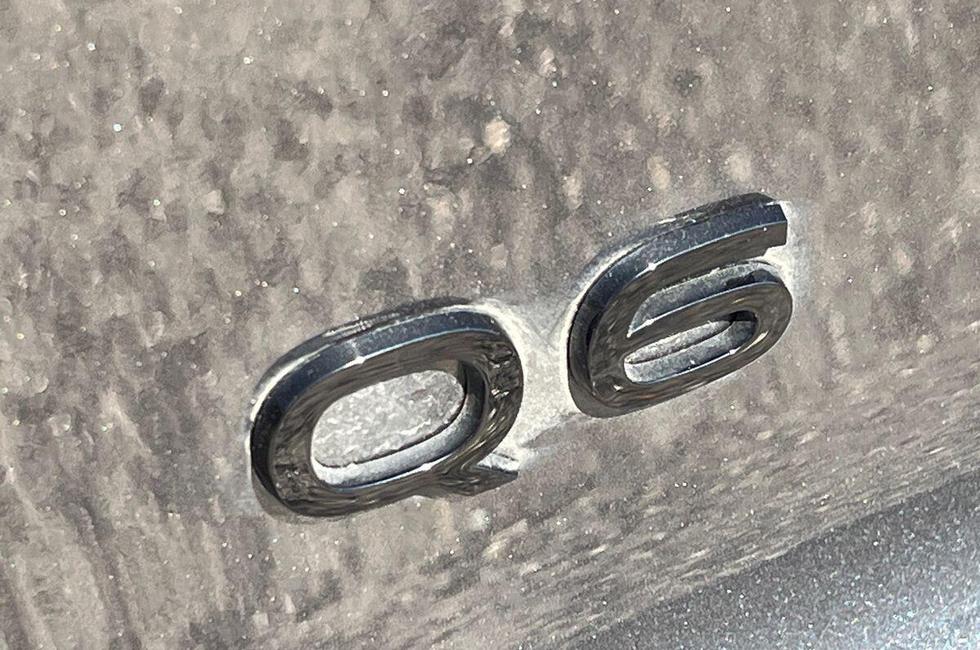 Audi Q6 Photo at-46fe0361a2554aa4998e534c4219520a.jpg