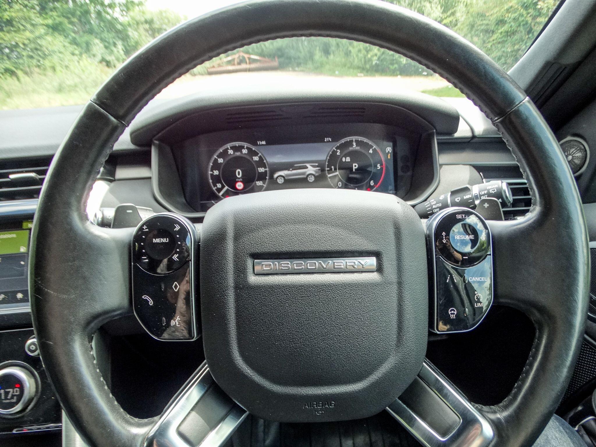 Land Rover Discovery 3.0 SD V6 HSE Auto 4WD Euro 6 (s/s) 5dr — photo 7