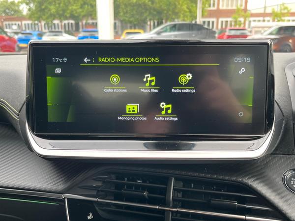 Used Peugeot 2008 NV23VRE 25