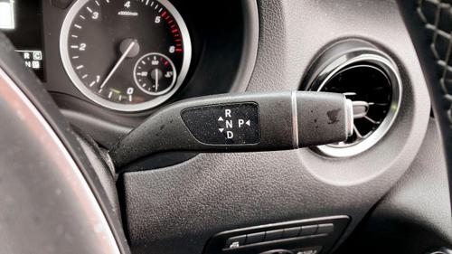 Mercedes-Benz Vito Photo at-47381d2af1fb4400be4794e399985eb6.jpg
