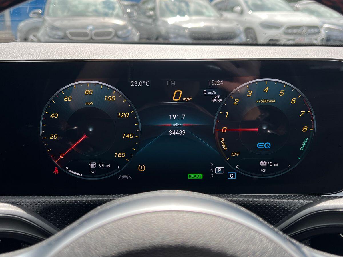 Mercedes-Benz CLA Photo 43