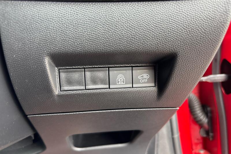 Used Peugeot 208 NV24HDO 27