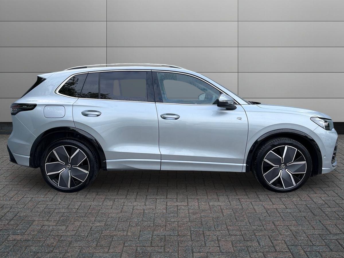 Volkswagen Tiguan Photo at-47ba27ee5379475bbb3c1bdcfe227d83.jpg