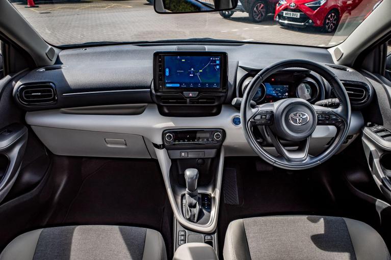 Used Toyota Yaris GK72SMO 8