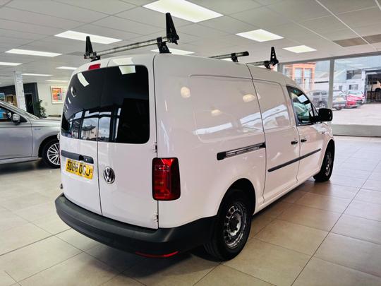 Volkswagen Caddy Maxi Photo at-47e4fda82d2a4e3183fc645d2de1ba5a.jpg