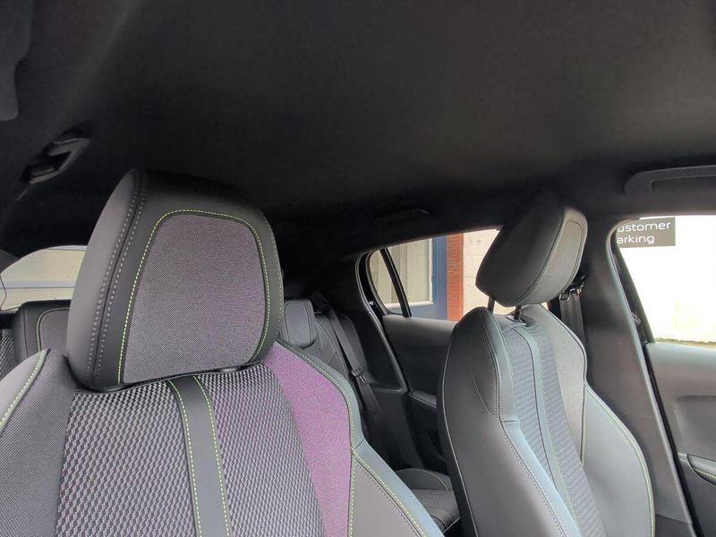 Used Peugeot 208 202601289492571 16