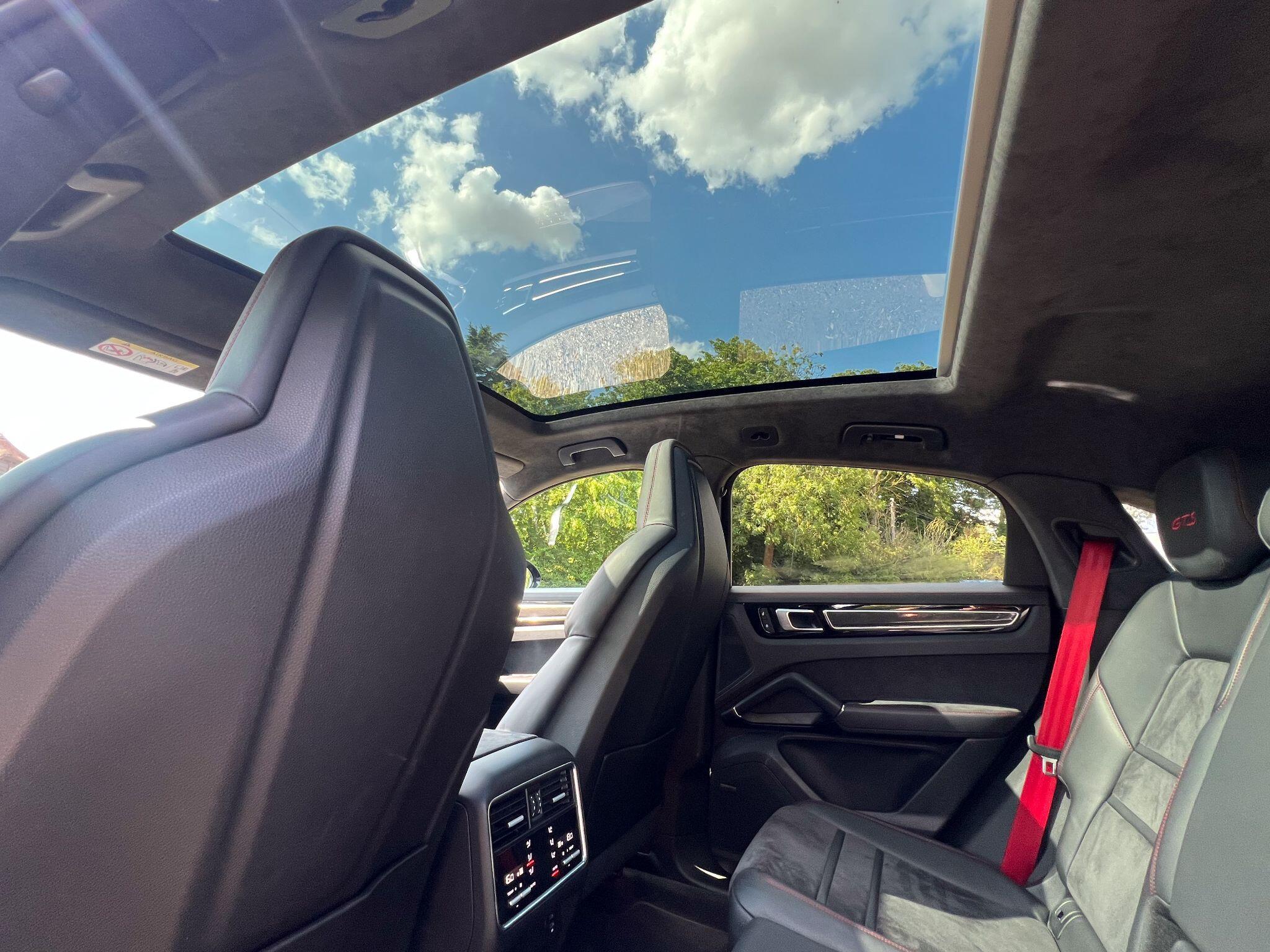 Porsche Cayenne 4.0T V8 GTS TiptronicS 4WD Euro 6 (s/s) 5dr — photo 16